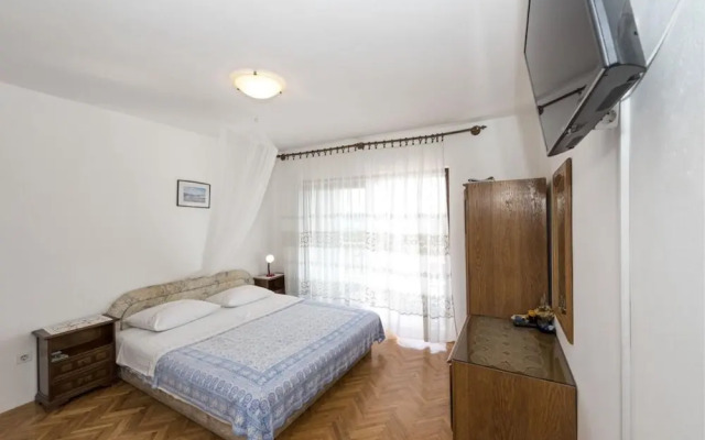 Slavka - Free Parking & BBQ - SA1