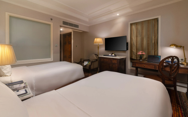 The Lapis Hotel