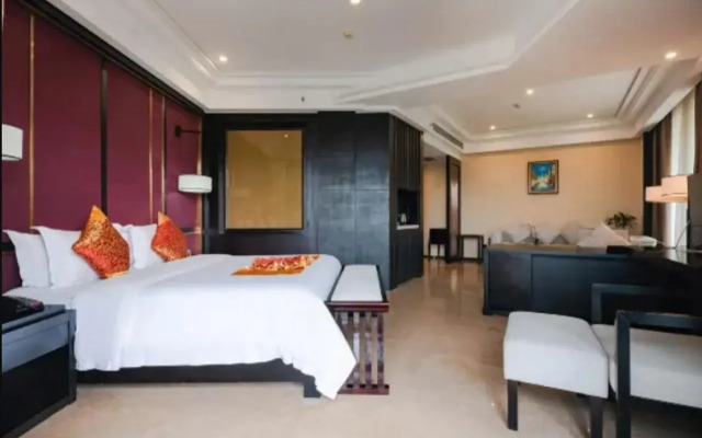 Days Hotel Hainan Baoting