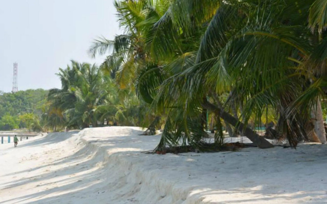 The Lagoon of Vashafaru