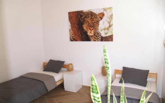 Dar Makai Surf Hotel