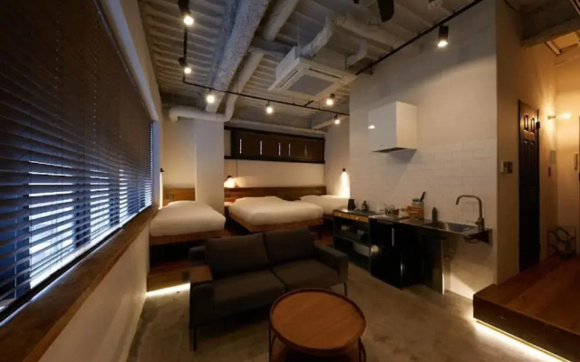 mizuka Imaizumi 5 - unmanned hotel