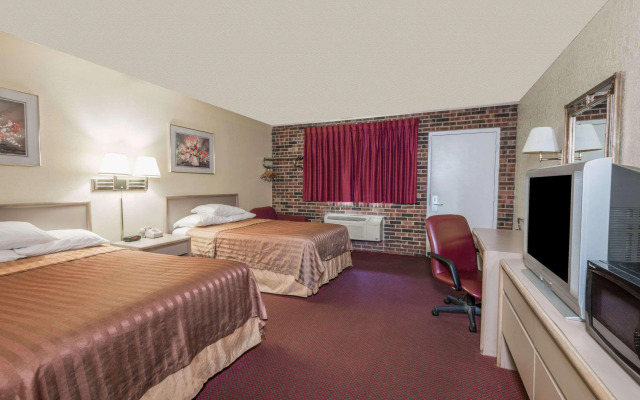 Travelodge by Wyndham Airport Platte City