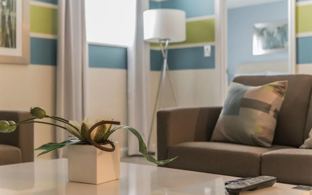 8BR ChampionsGate Pool Home wTheater