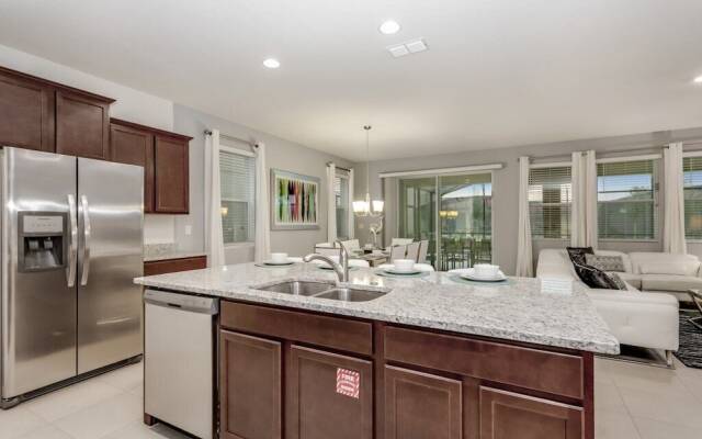 6bed 4Ba Villa Game Room Pool Spa