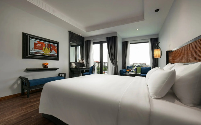 Shining Riverside Hoi An Boutique and Spa