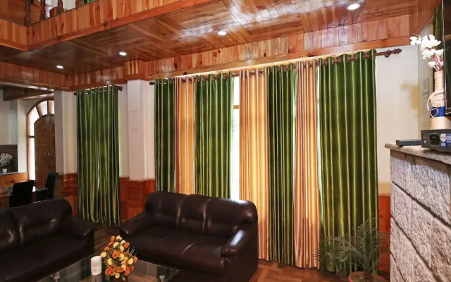 OYO 13715 Home Exotic River View Naggar Road