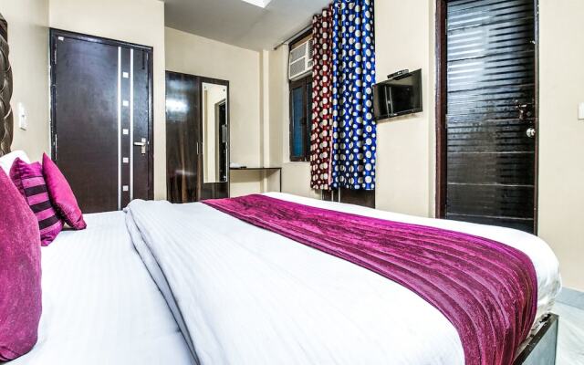 OYO 2807 Hotel Crosswinds Residency