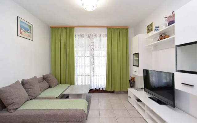 Apartment 1976