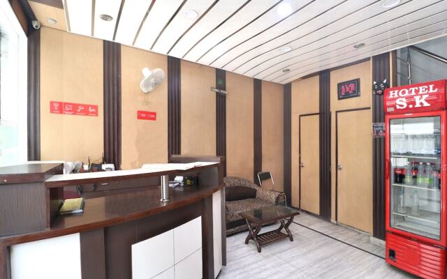 OYO 14985 Hotel S K
