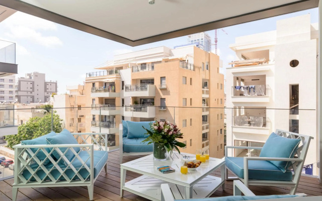 Wood Up by HolyGuest