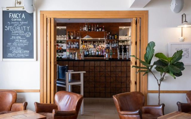 South Sands Hotel