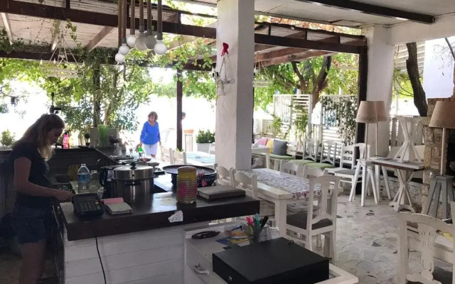 Uzum Tatil Evi