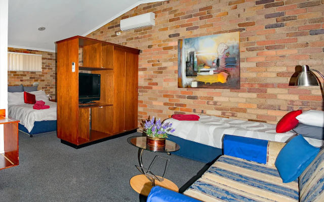 Rest Point Motor Inn