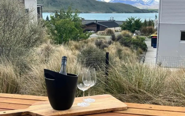 Wayfarer Lodge Studio