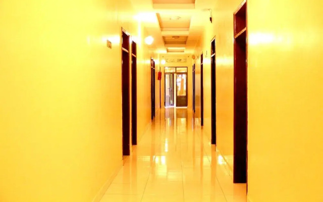 Hotel Hilltop Country Club