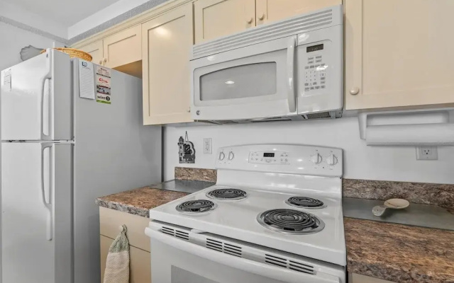 Smyrna Beach Club 607a