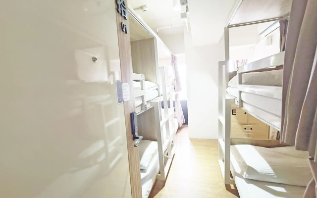 Paper Plane Hostel