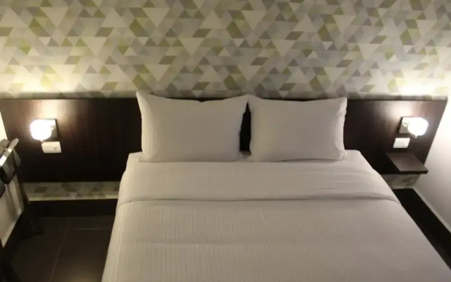 Hotel hi! Fundidora Cintermex