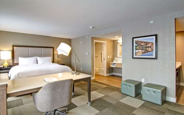 Hampton Inn & Suites by Hilton Saskatoon Airport