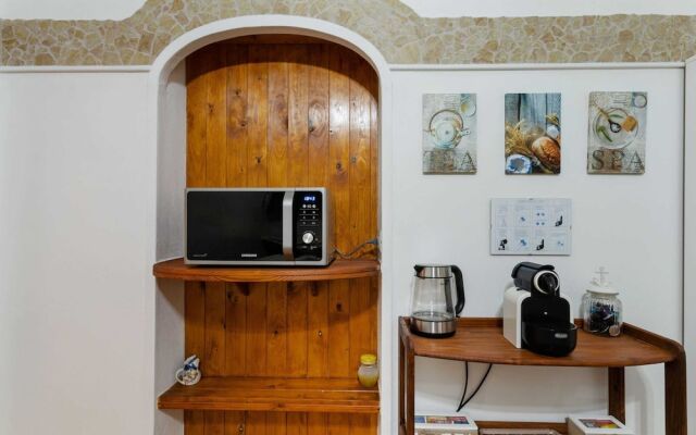 Belvilla by OYO Pleasant Apartment With Courtyard