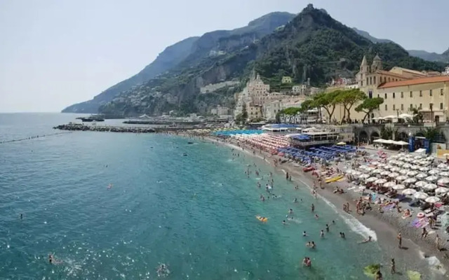 Two Bedrooms Vacation Rental in Minori Center