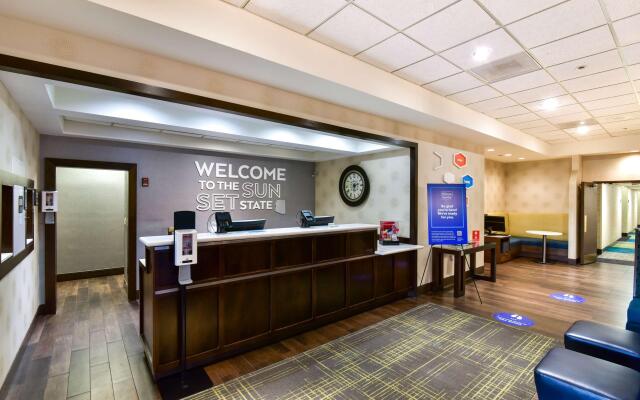Hampton Inn Tucson-Airport