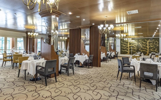 Hotel Jezero