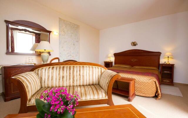 Hotel Rural Monnaber Nou & SPA