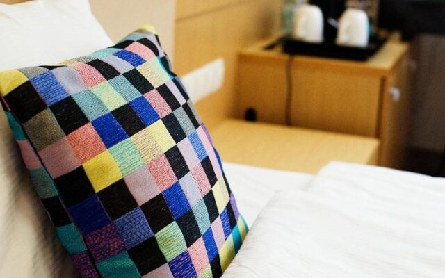 Velvet Hotel & Restaurant