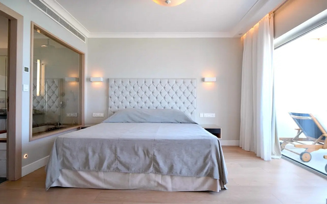 Sunrise Pearl Hotel & Spa