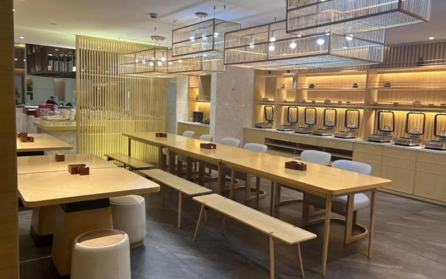 Home Inn Selected (Shanghai Lujiazui, Expo Center)