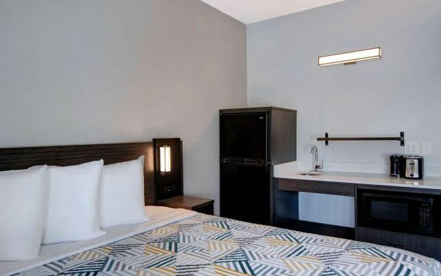 Studio 6 Pensacola, FL - West I-10