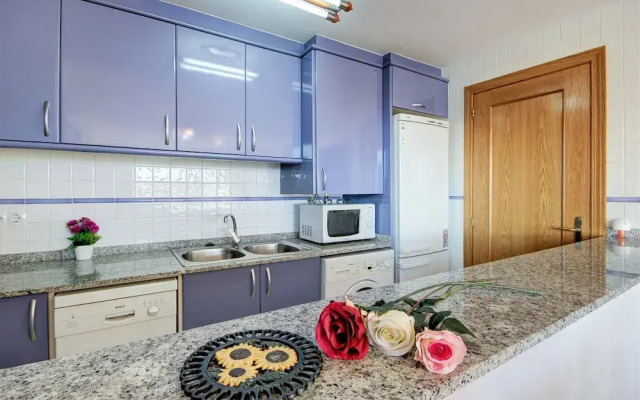 Apartment With Scenic View