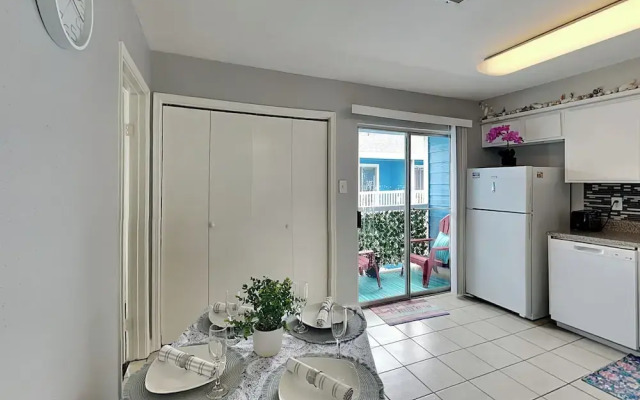 Palms at Cove View 1704 - Glowing Fun