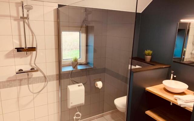 La Chambre D'En Haut