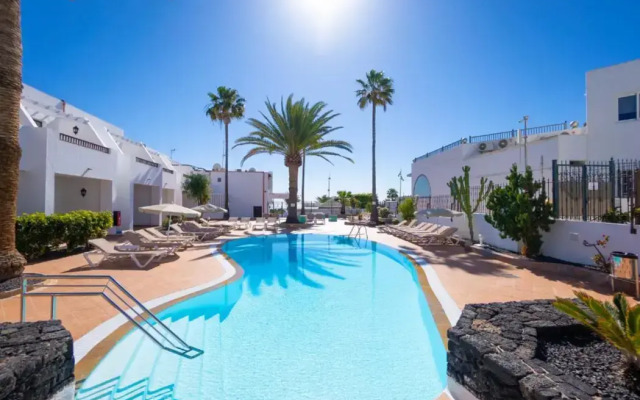 Apartamentos Fayna y Flamingo