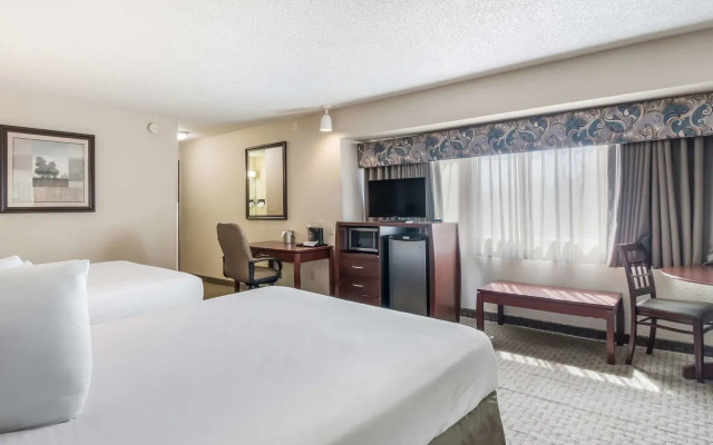 Red Lion Inn & Suites Vancouver