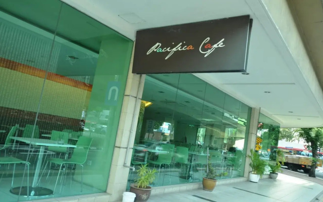 Grand Pacific Hotel PWTC