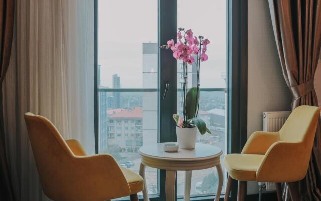 Grand Lark Otel