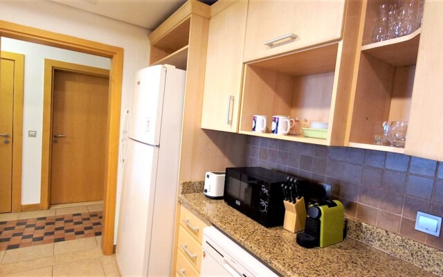 Spacious & Chic 1 bedroom with balcony in Palm