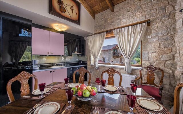 ViP Chalet Livadi Arachova