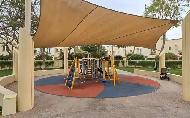 Tranquil 3BR Villa in Springs Community - Sleeps 7