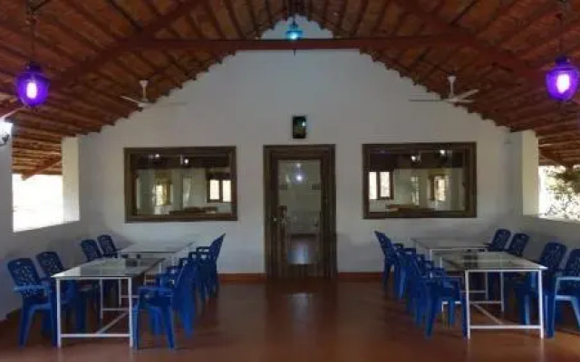 Ali'S Arcadia Resort