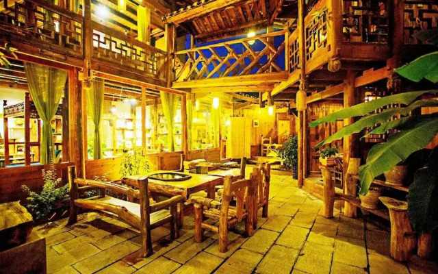 Dielianhua Cowherd Inn Zhangjiajie