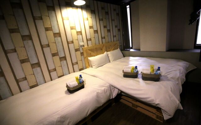 Nys Loft Hotel - Hostel