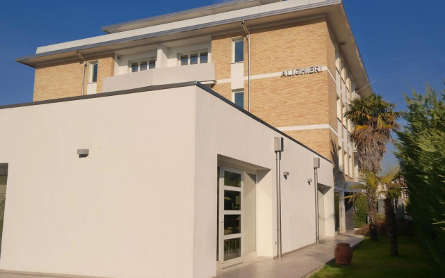 Ahr Hotel Villa Alighieri