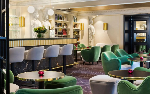 Hotel Barsey by Warwick