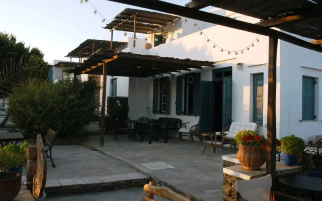 Fassolou Studios