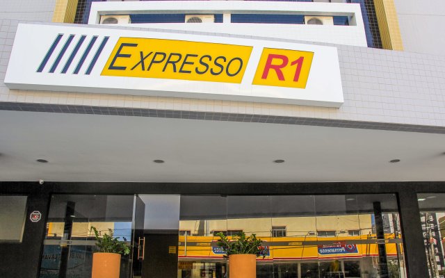 Expresso R1 Hotel